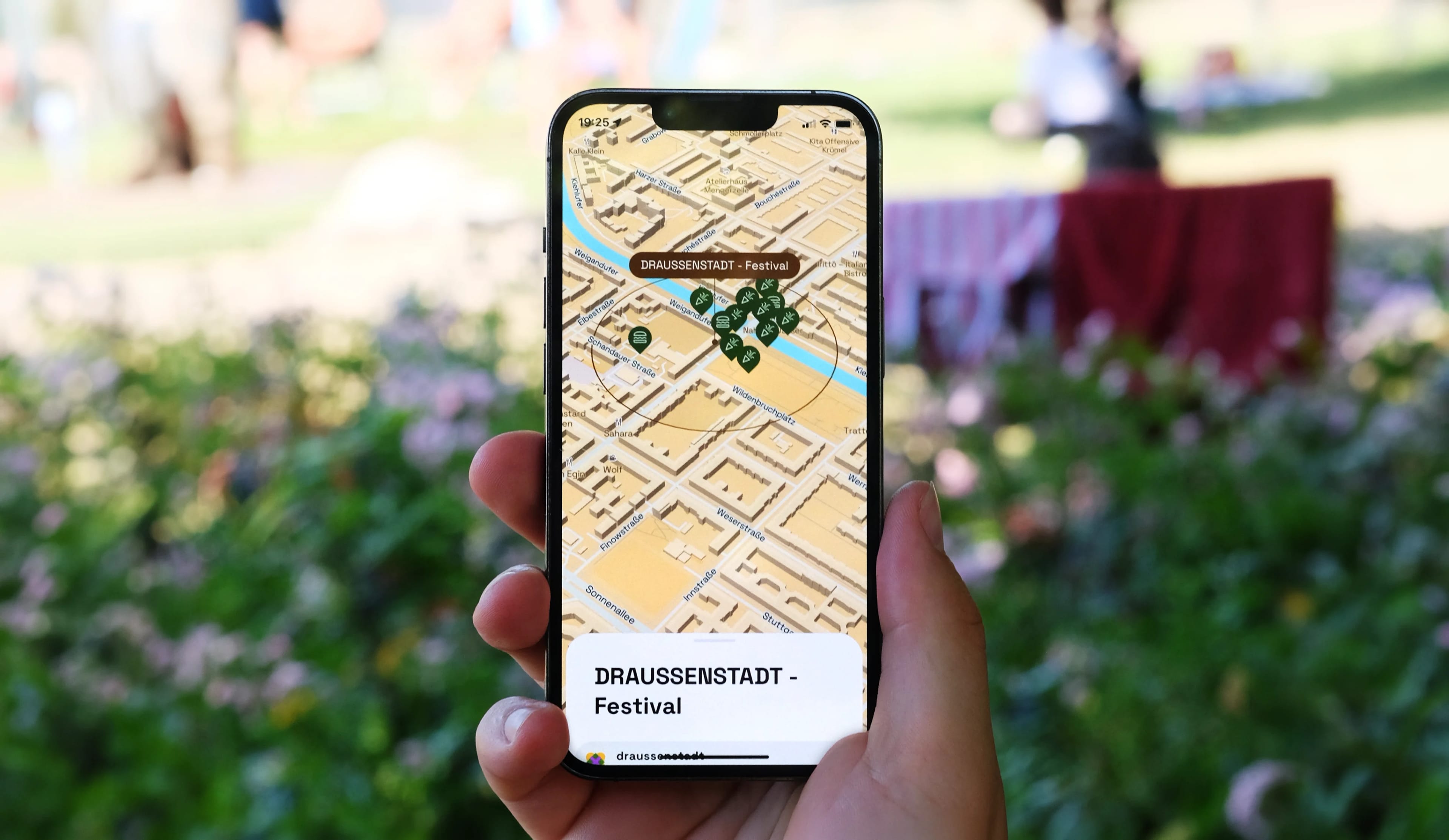 Overview of the Mapoly app, a digital navigation system for events